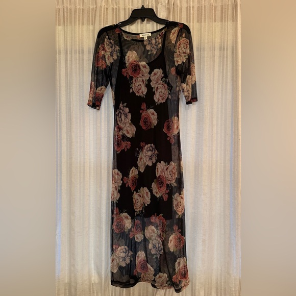 Monteau Floral Sheer Mesh Dress with Slip - Picture 7 of 7